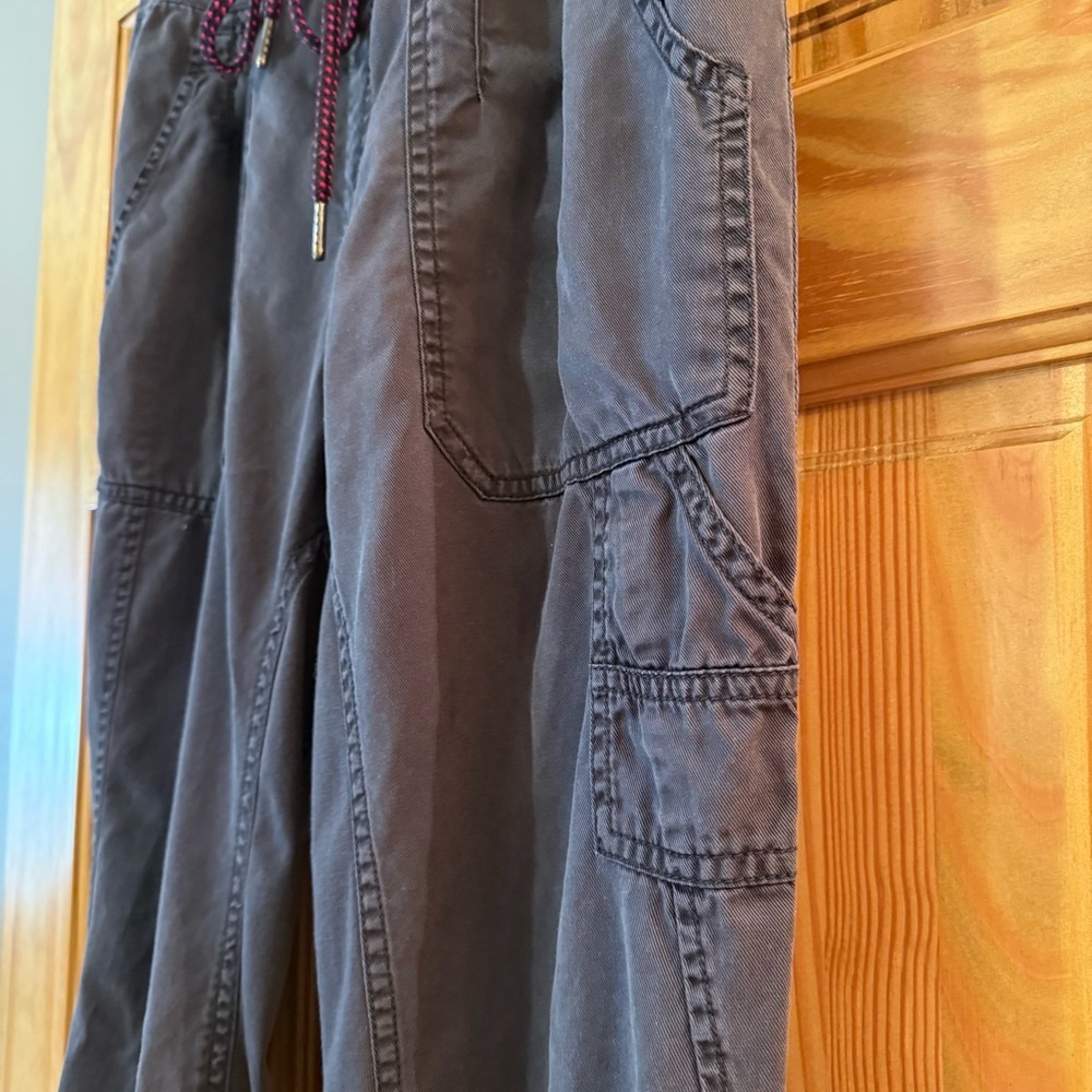 Anthropologie Utility Jogger Pants charcoal grey size small - Picture 3 of 11